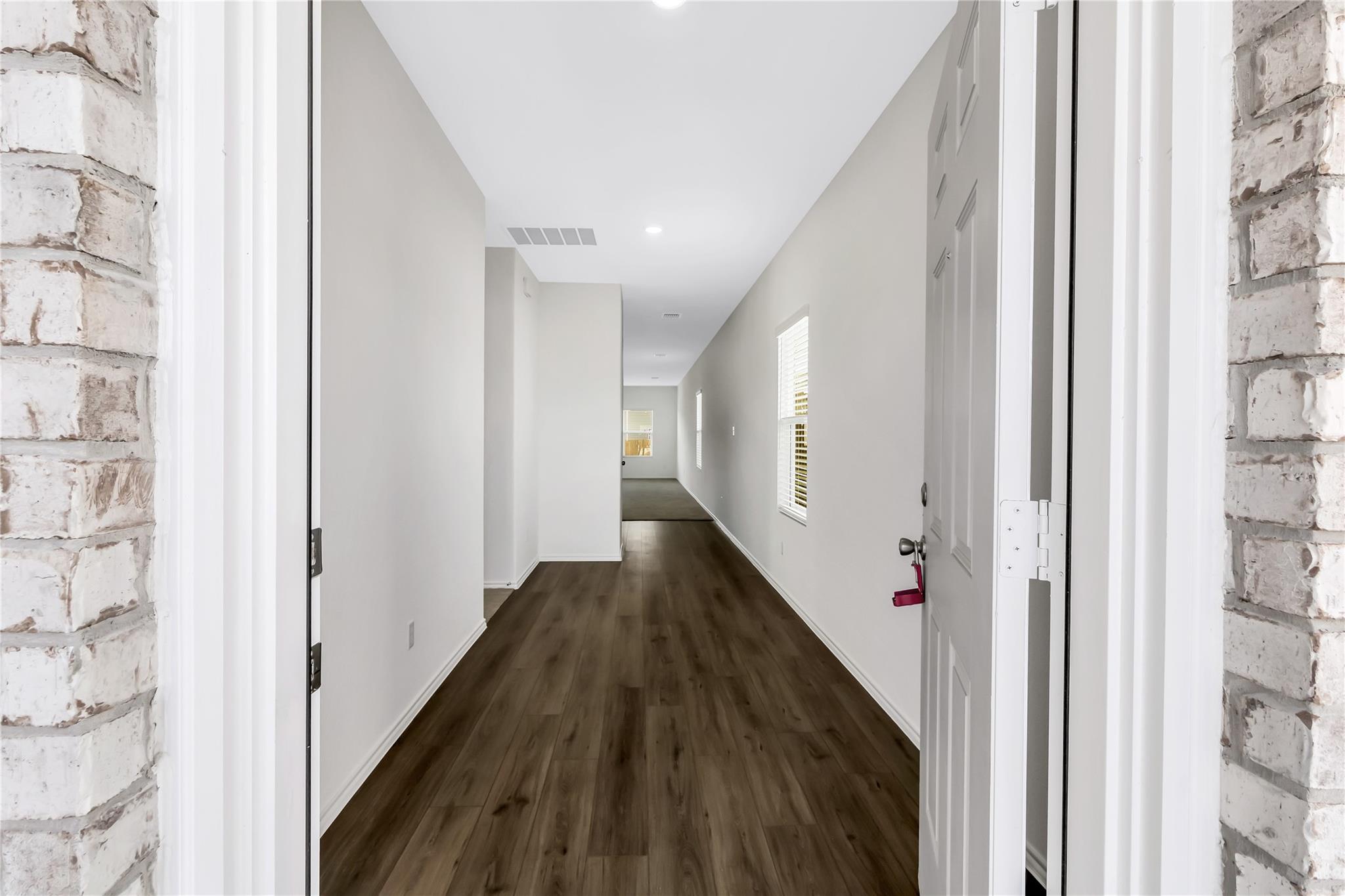 160 The Bad Way, Jarrell, TX 76537