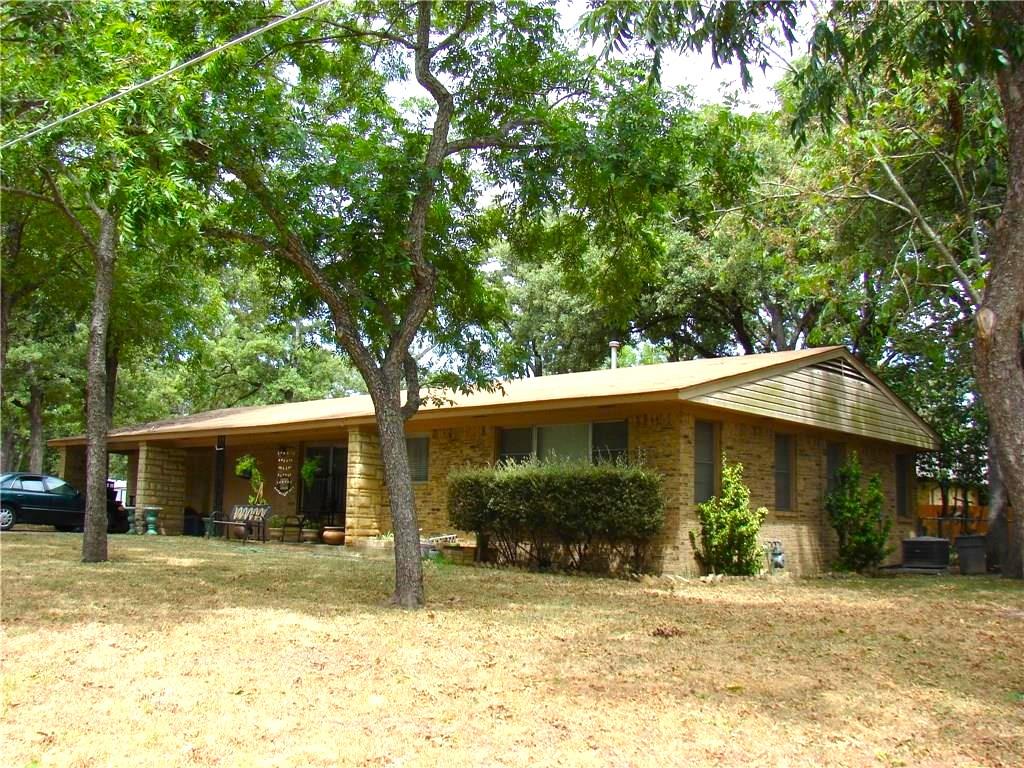 1912 Alcoa Ave, Rockdale, TX 76567