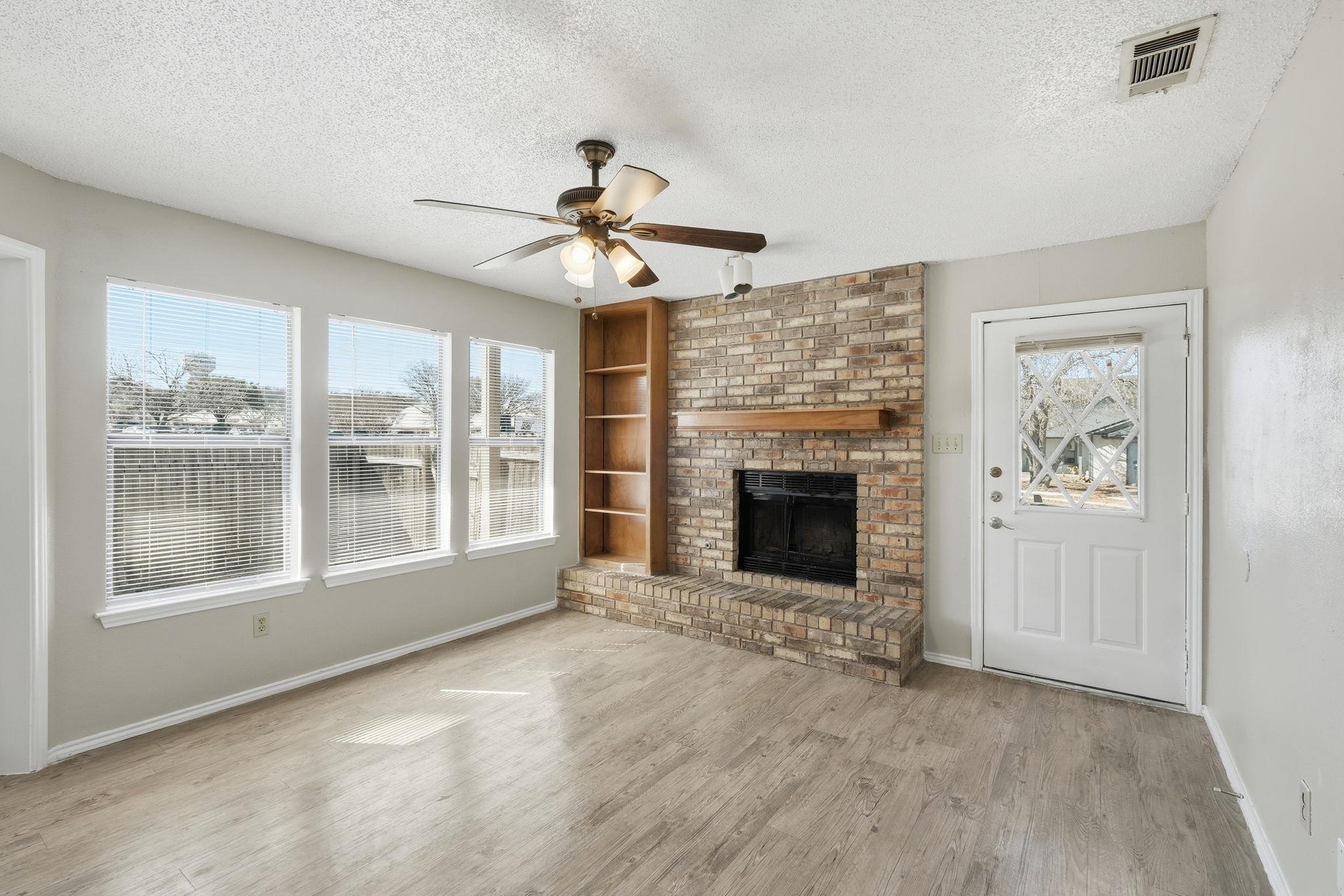 409 Rawhide Loop, Round Rock, TX 78681