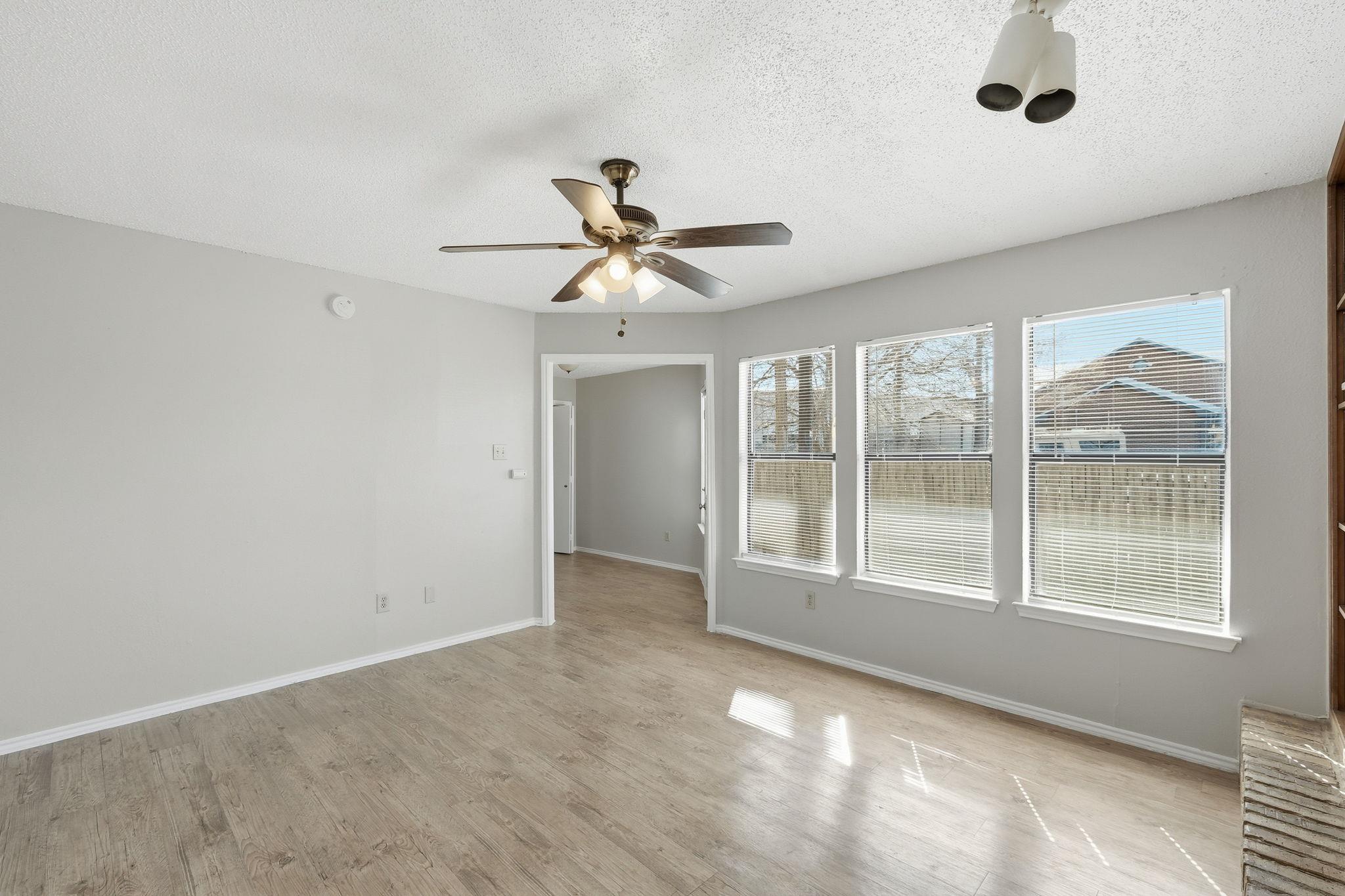 409 Rawhide Loop, Round Rock, TX 78681