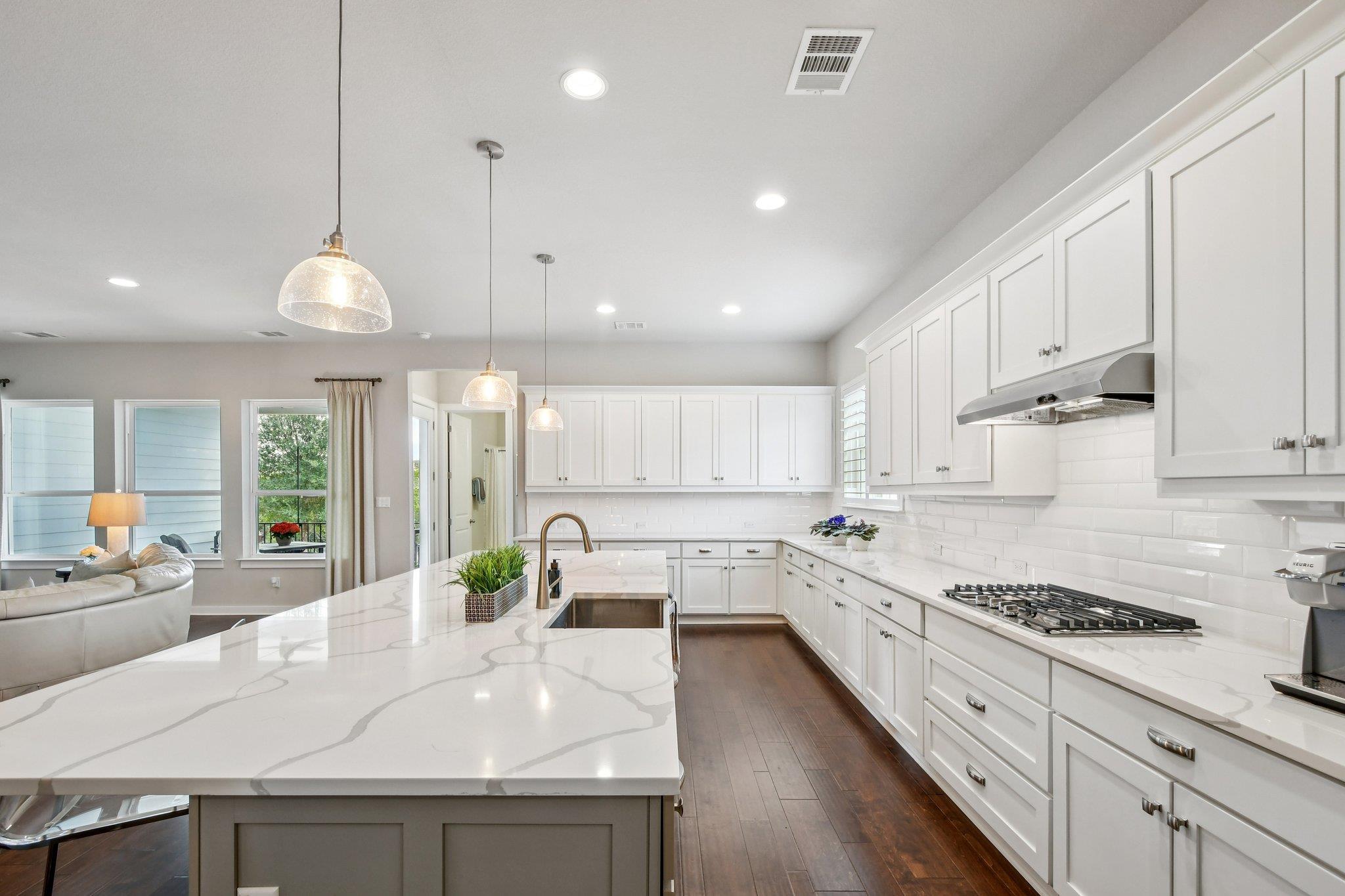 520 Hazy Hills Loop, Dripping Springs, TX 78620