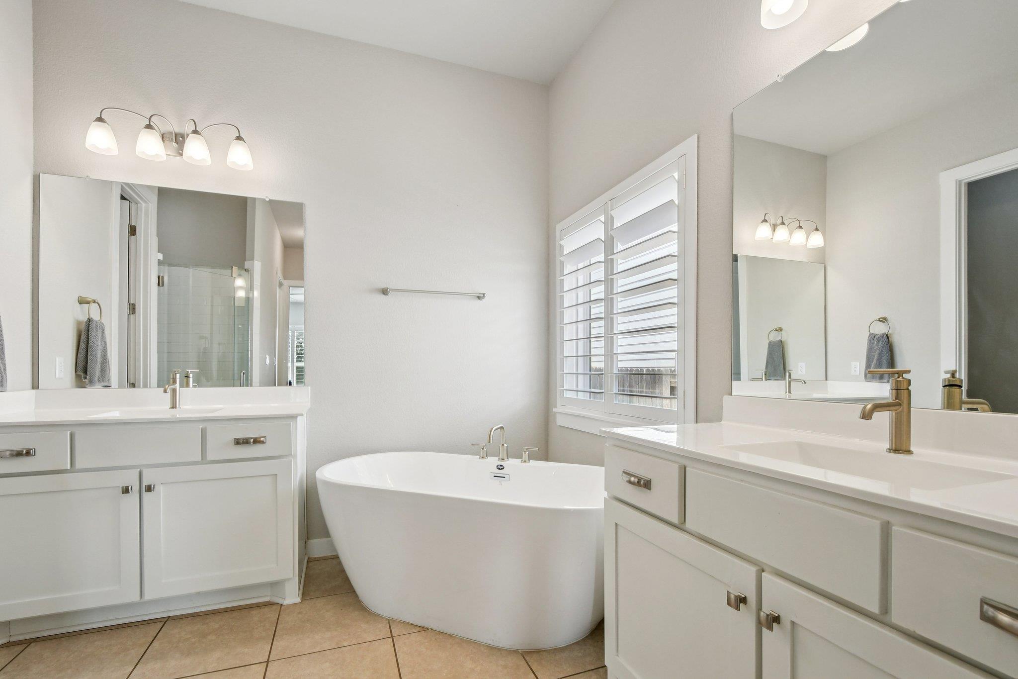 520 Hazy Hills Loop, Dripping Springs, TX 78620