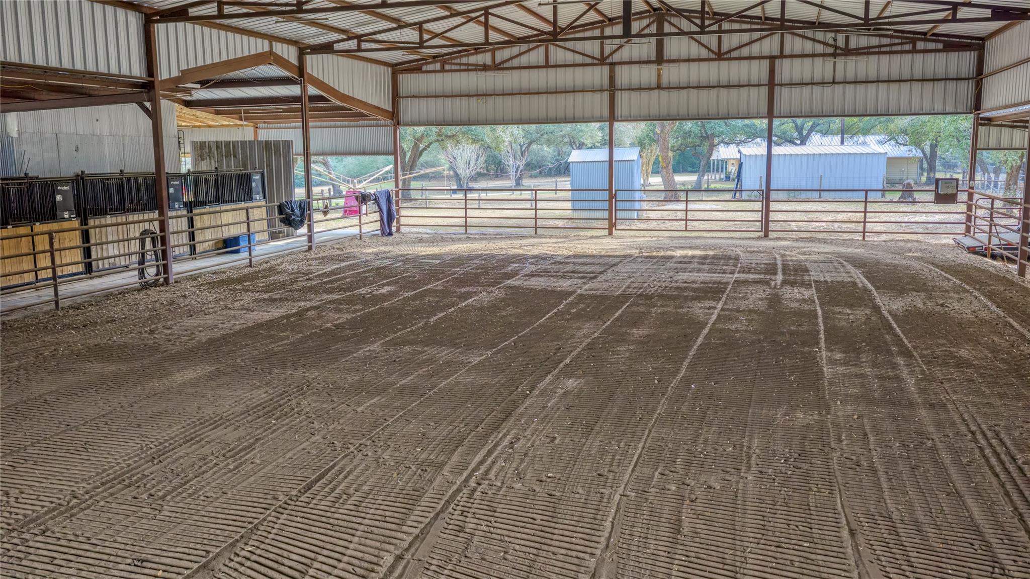 8775 Lone Star Rd, Washington, TX 77880