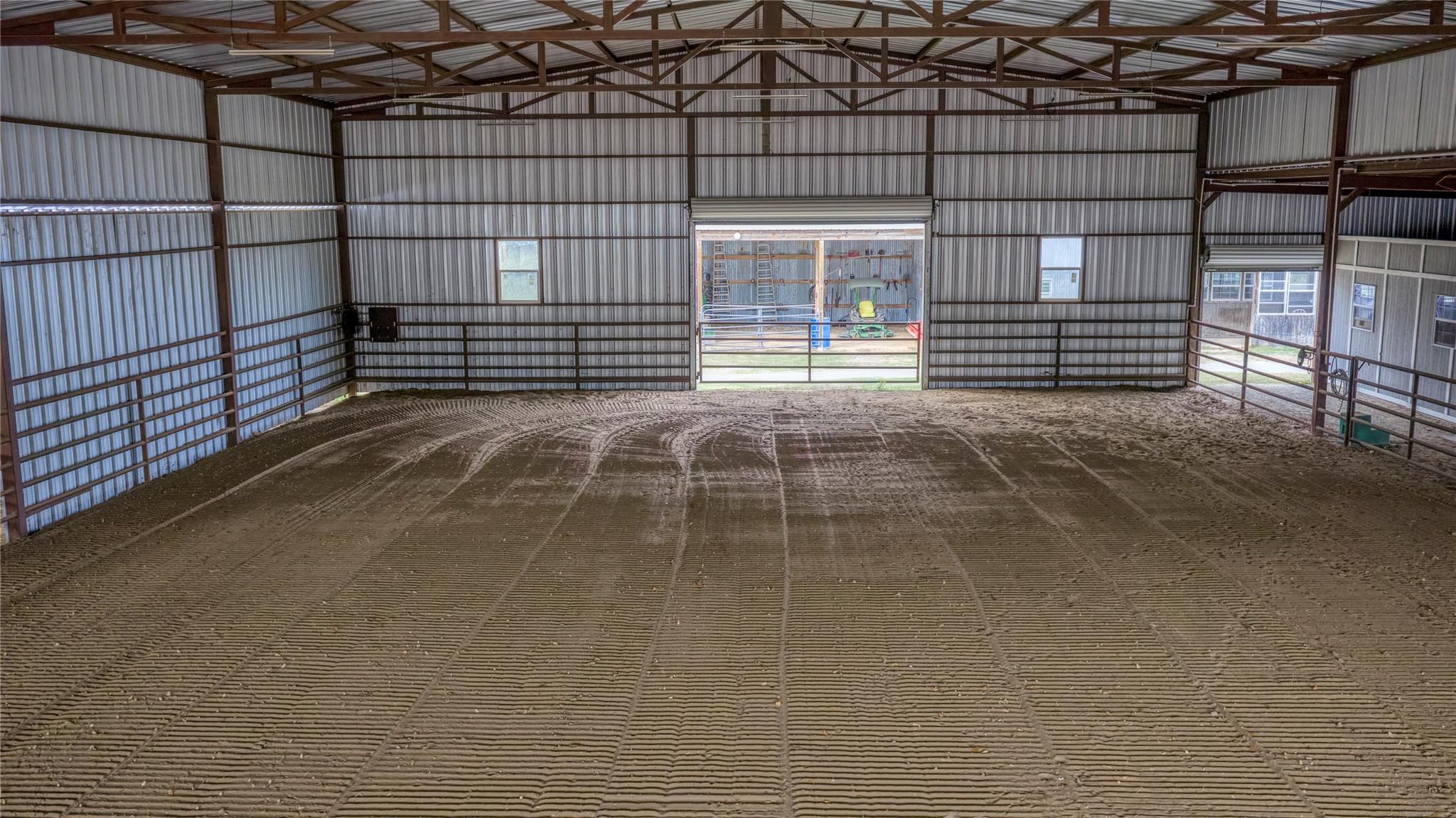 8775 Lone Star Rd, Washington, TX 77880