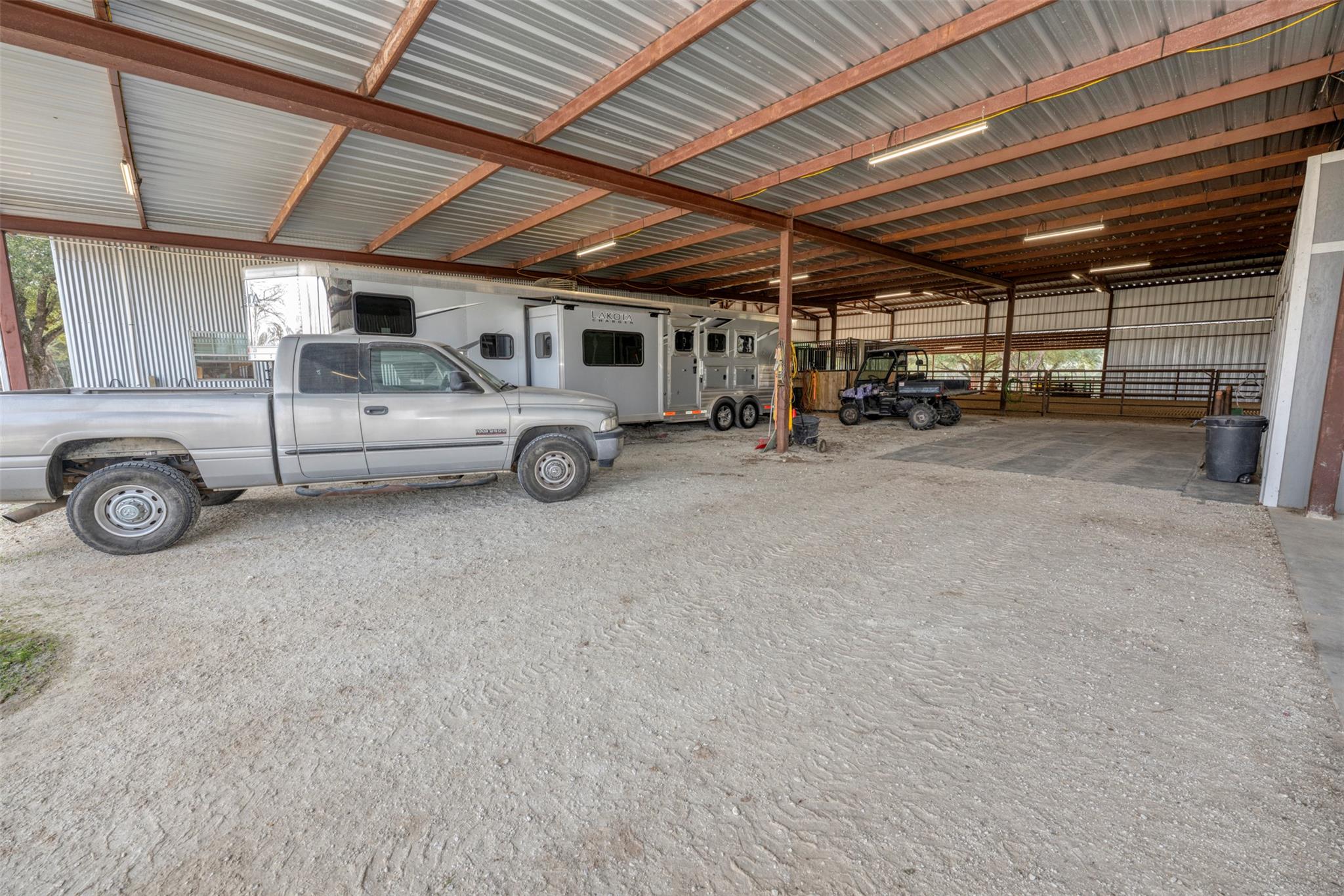 8775 Lone Star Rd, Washington, TX 77880