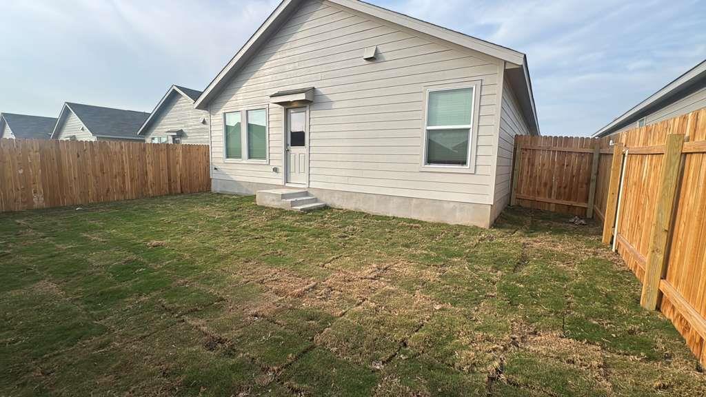 208 Skyfire St, Hutto, TX 78634