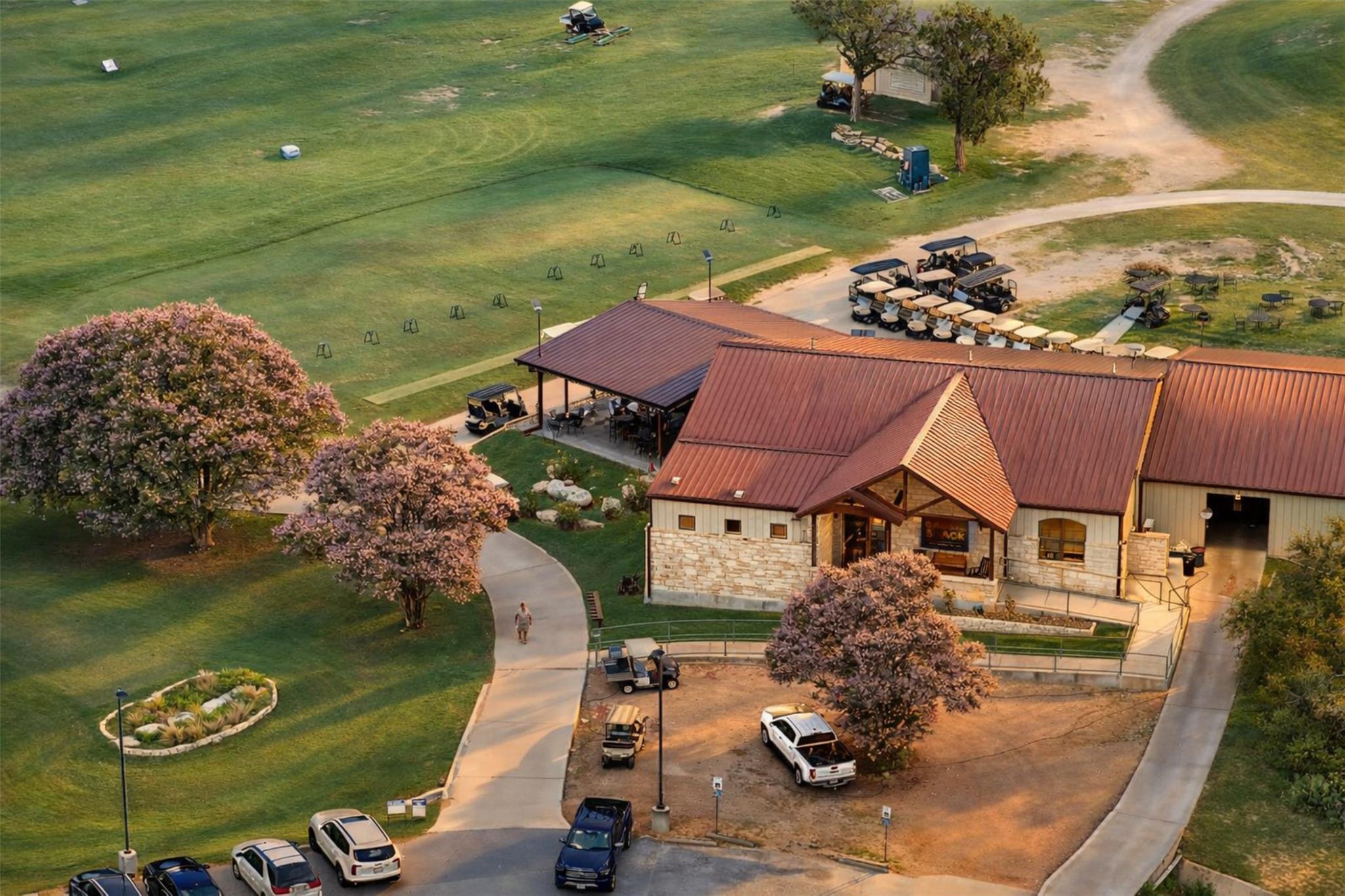 18516 Champions Cir, Lago Vista, TX 78645