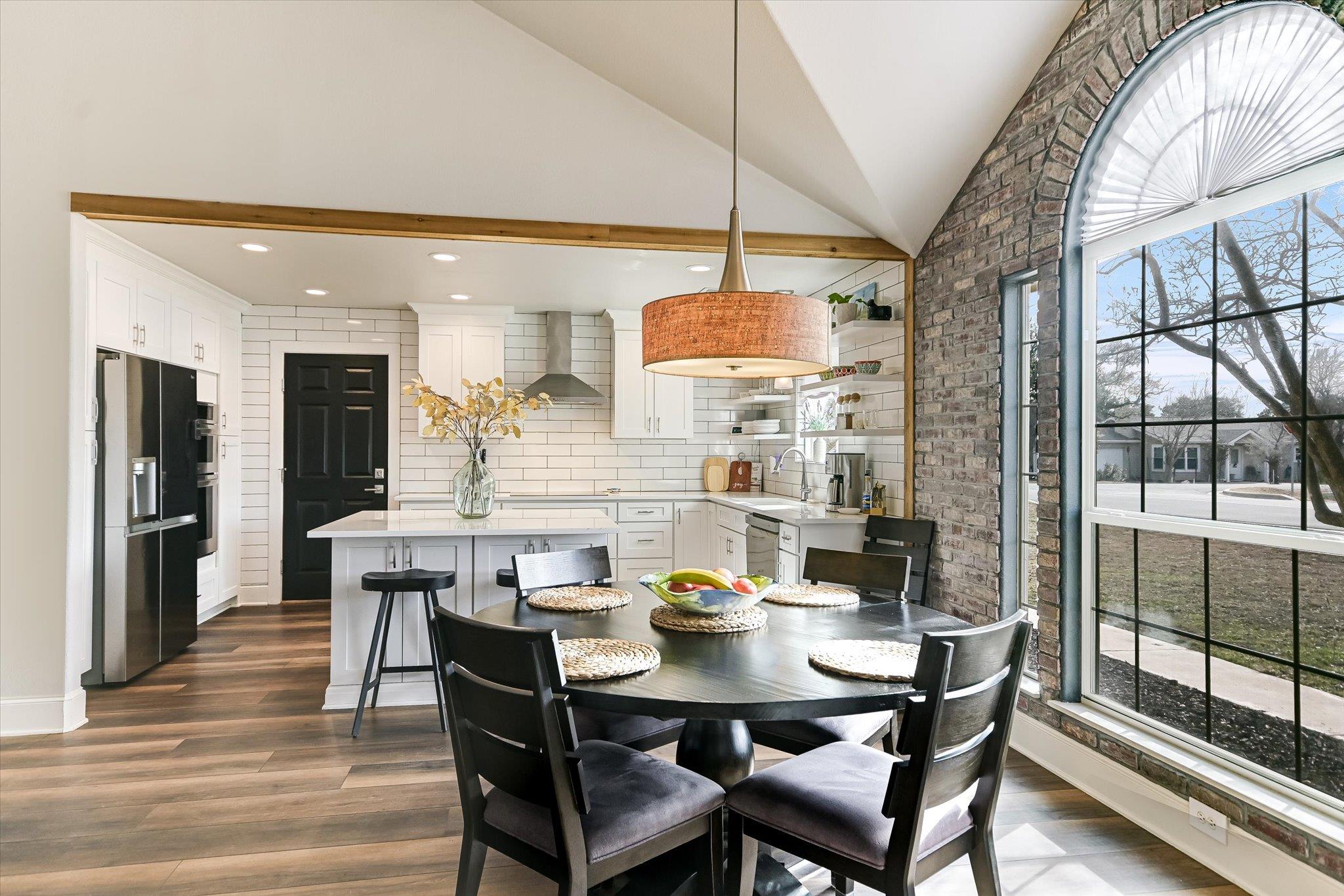 18516 Champions Cir, Lago Vista, TX 78645