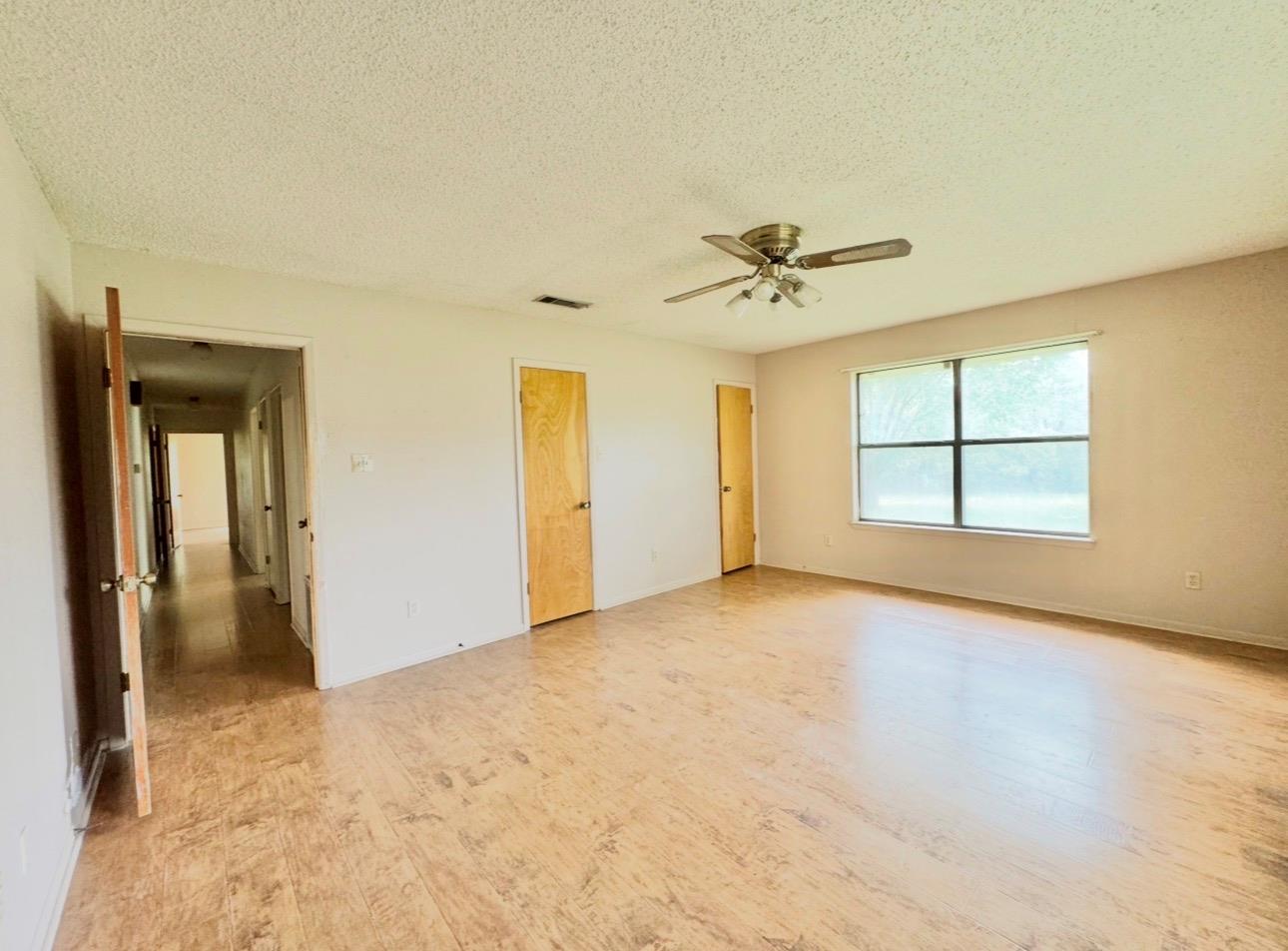 2410 N State Highway 95 N, Bastrop, TX 78602