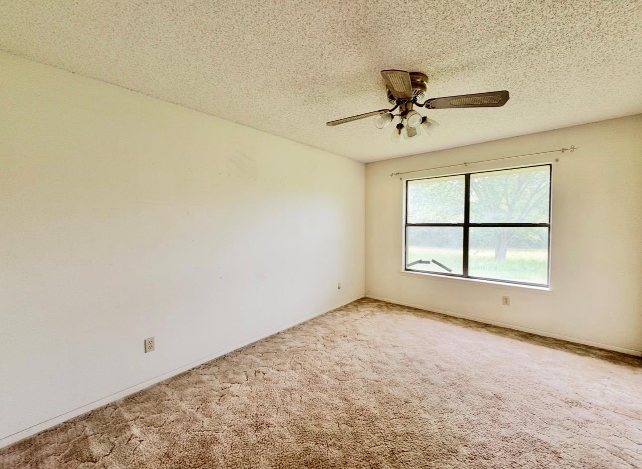 2410 N State Highway 95 N, Bastrop, TX 78602