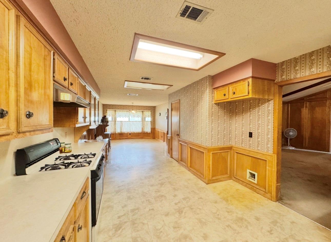 2410 N State Highway 95 N, Bastrop, TX 78602