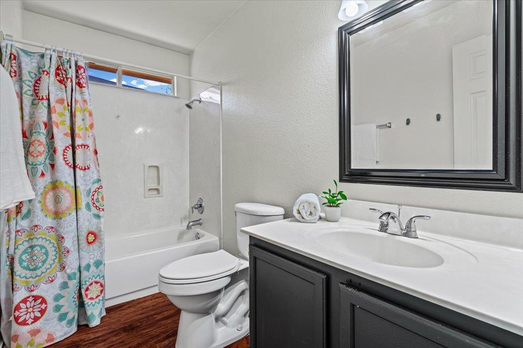 17912 Aleppo Pine Trl, Elgin, TX 78621