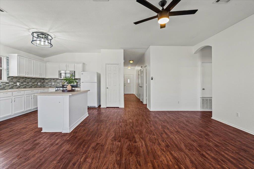 17912 Aleppo Pine Trl, Elgin, TX 78621