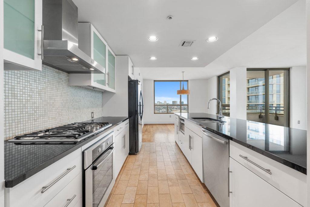 300 Bowie St # 2701, Austin, TX 78703