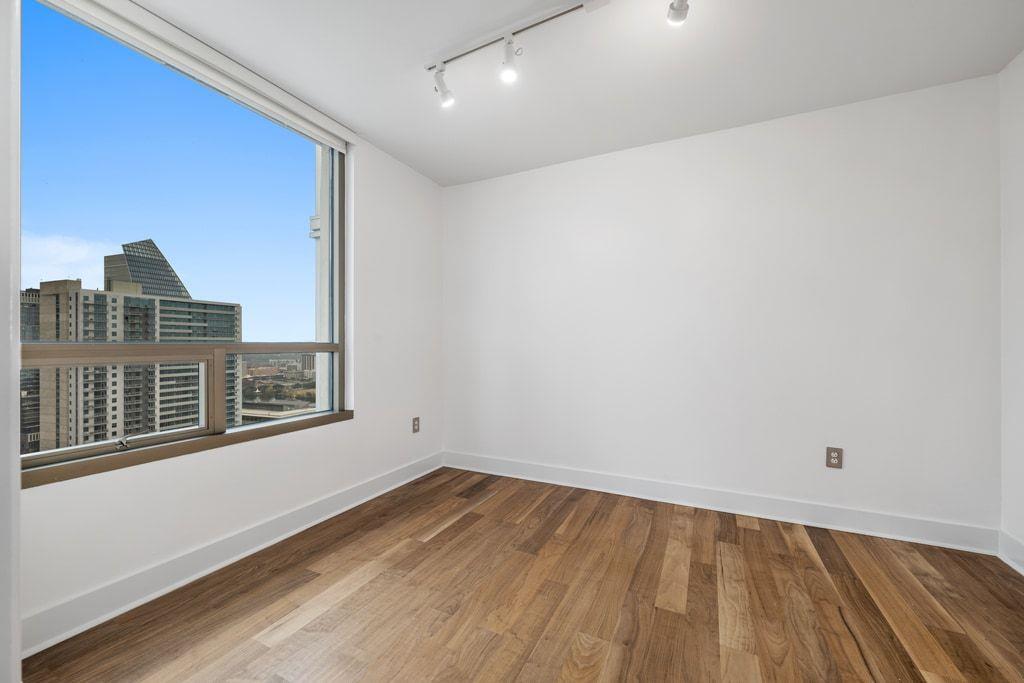 300 Bowie St # 2701, Austin, TX 78703