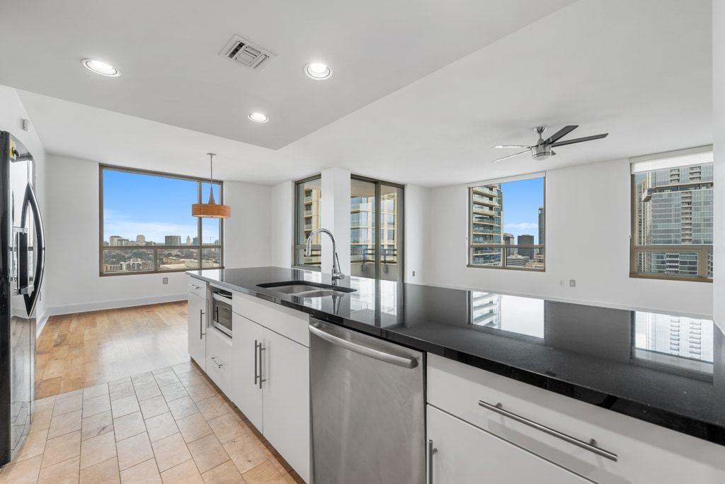 300 Bowie St # 2701, Austin, TX 78703