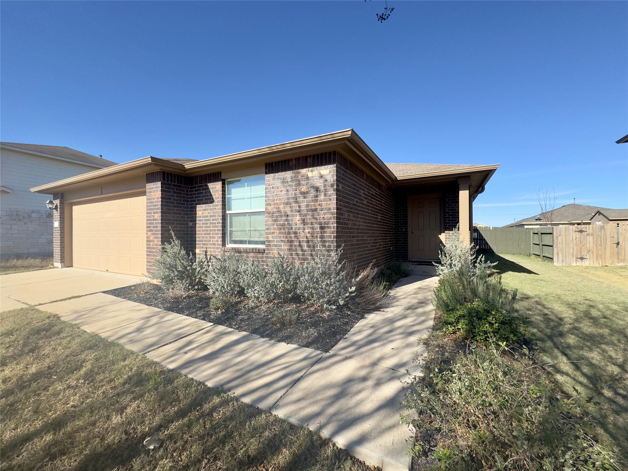 315 Wild Cat Dr, Bastrop, TX 78602