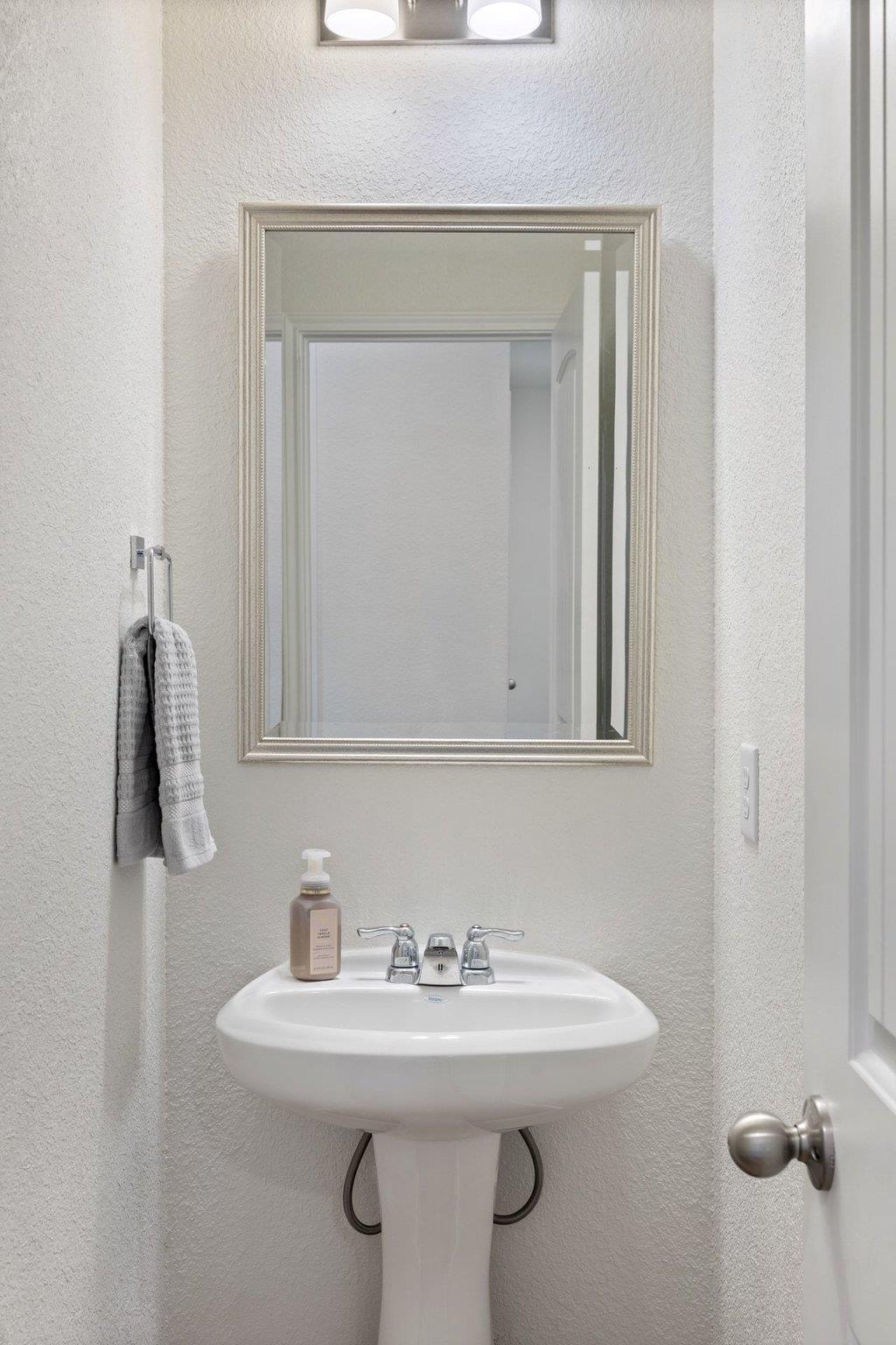 1926 Dragonfly Loop, Bastrop, TX 78602