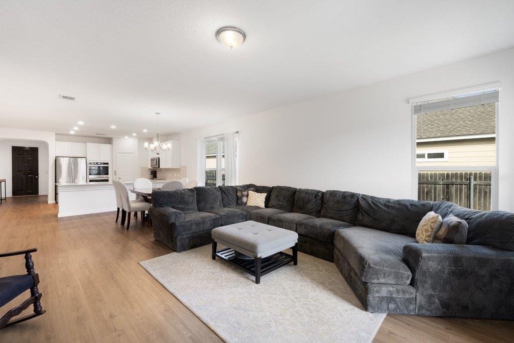 1926 Dragonfly Loop, Bastrop, TX 78602