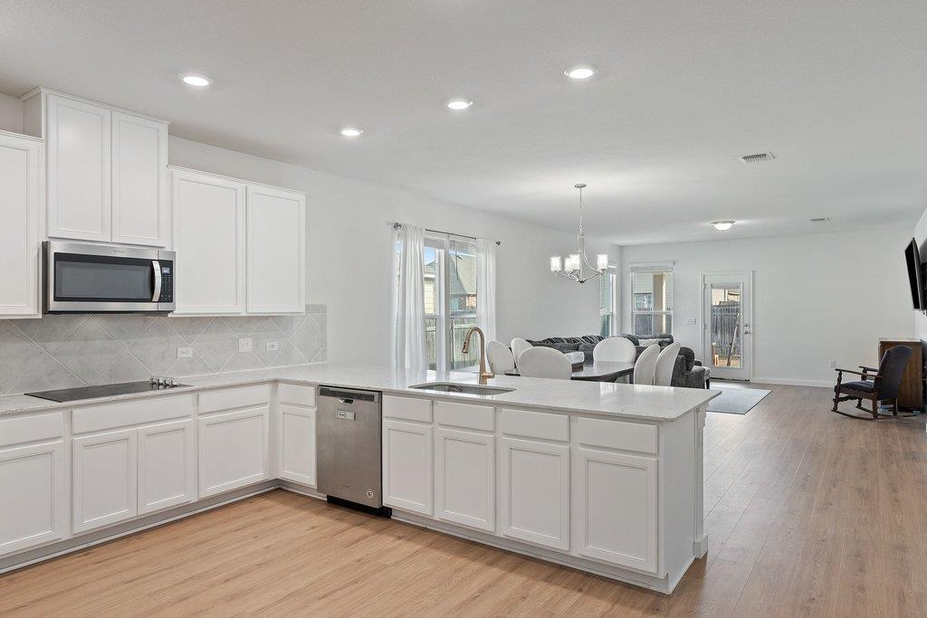 1926 Dragonfly Loop, Bastrop, TX 78602