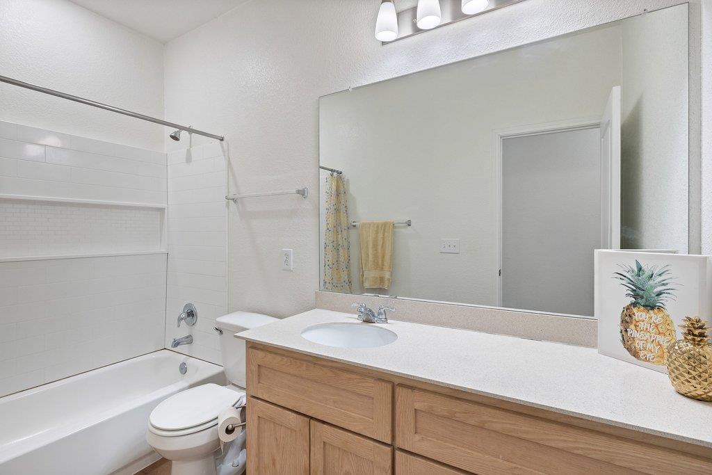 1926 Dragonfly Loop, Bastrop, TX 78602