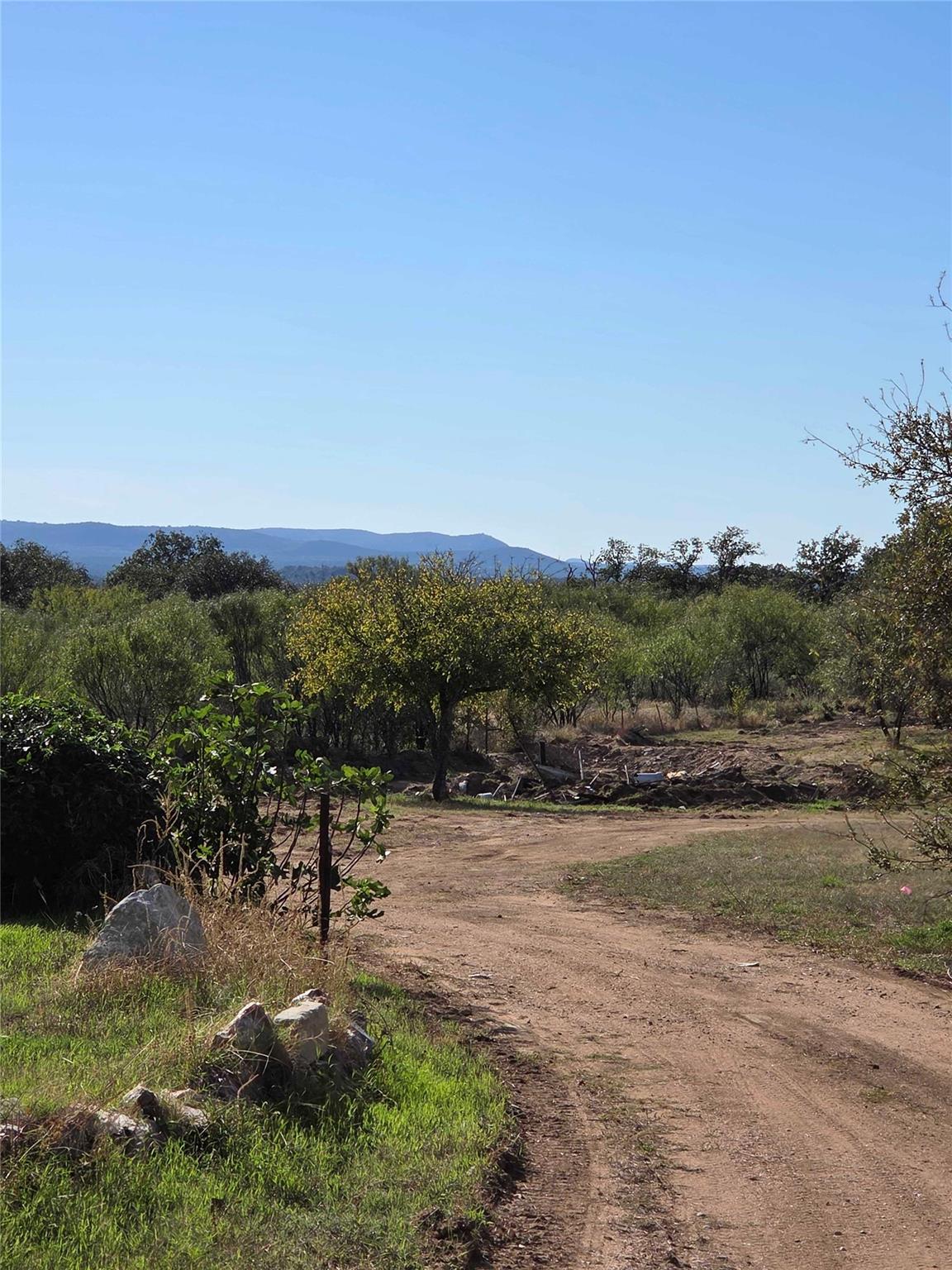 925 Old Spanish Trl, Buchanan Dam, TX 78609