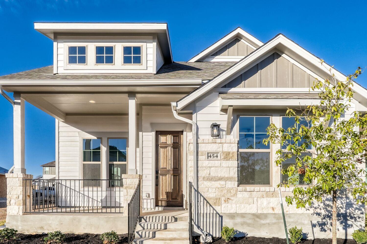 454 Burlington Dr, Buda, TX 78610