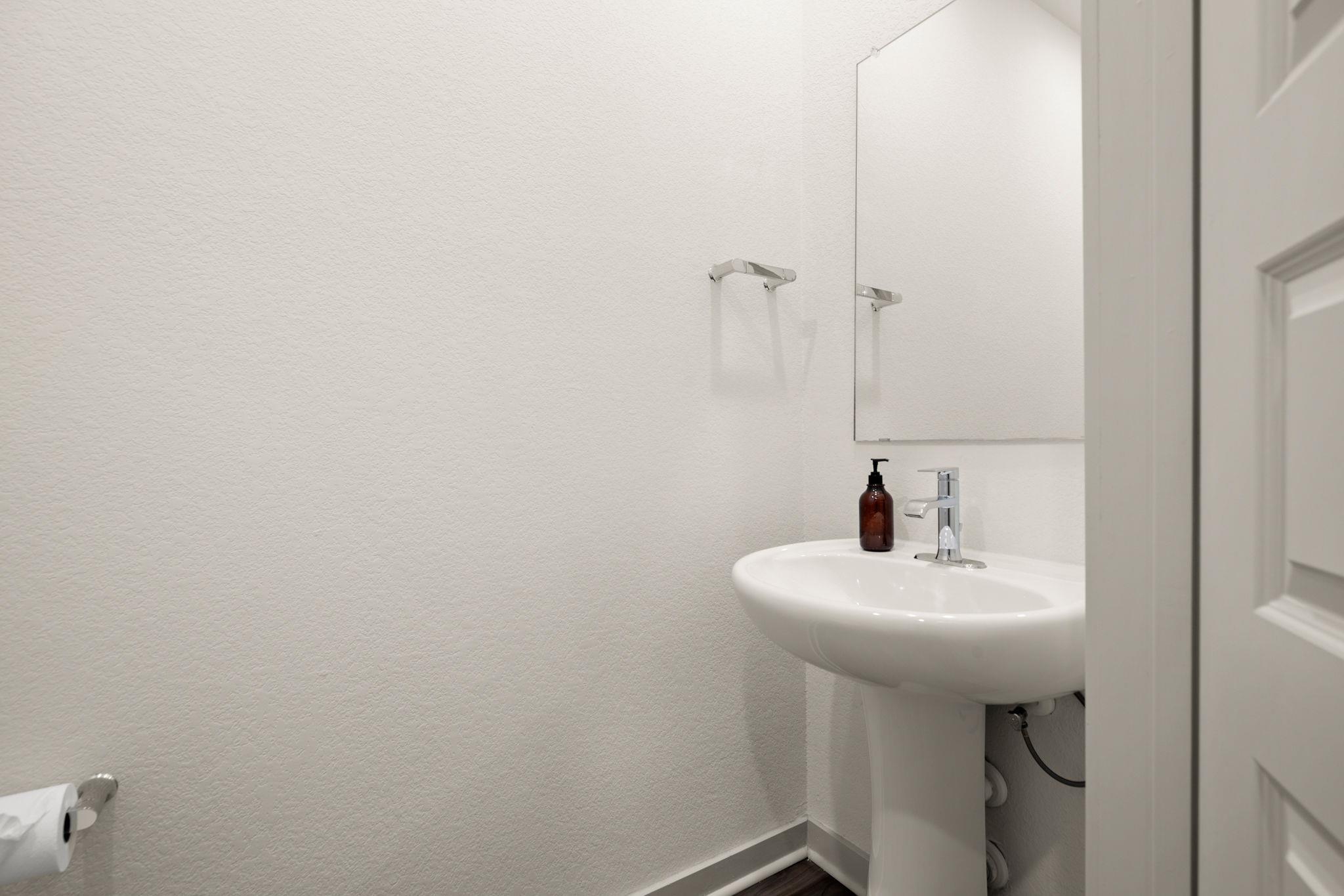 7412 Daves Landing Dr, Austin, TX 78724