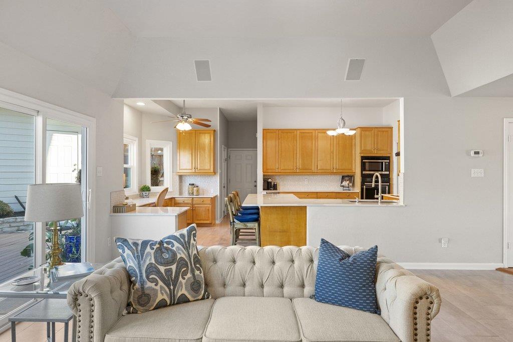 6659 Whitemarsh Valley Walk, Austin, TX 78746