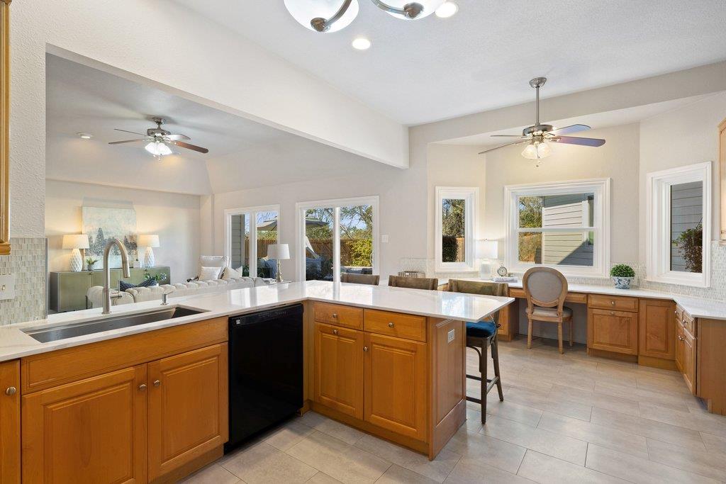 6659 Whitemarsh Valley Walk, Austin, TX 78746