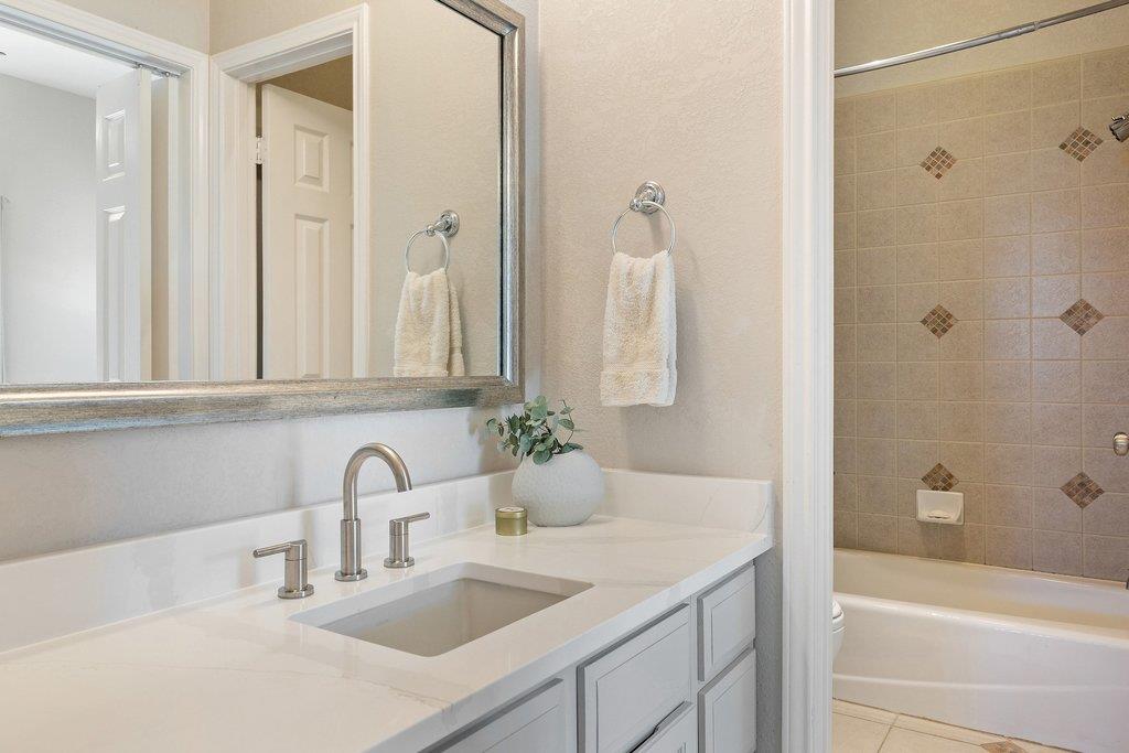 6659 Whitemarsh Valley Walk, Austin, TX 78746