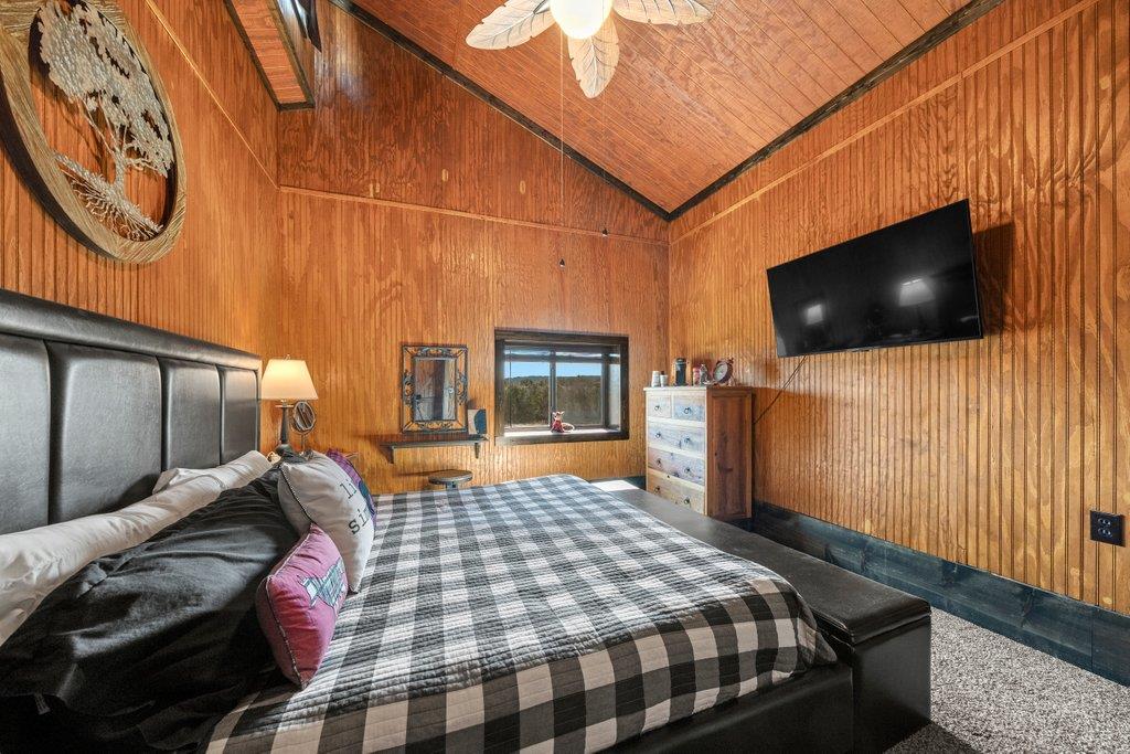 3259 Schumann Rd, Stonewall, TX 78671