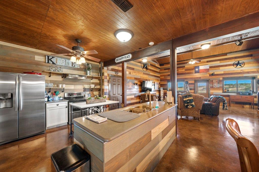 3259 Schumann Rd, Stonewall, TX 78671