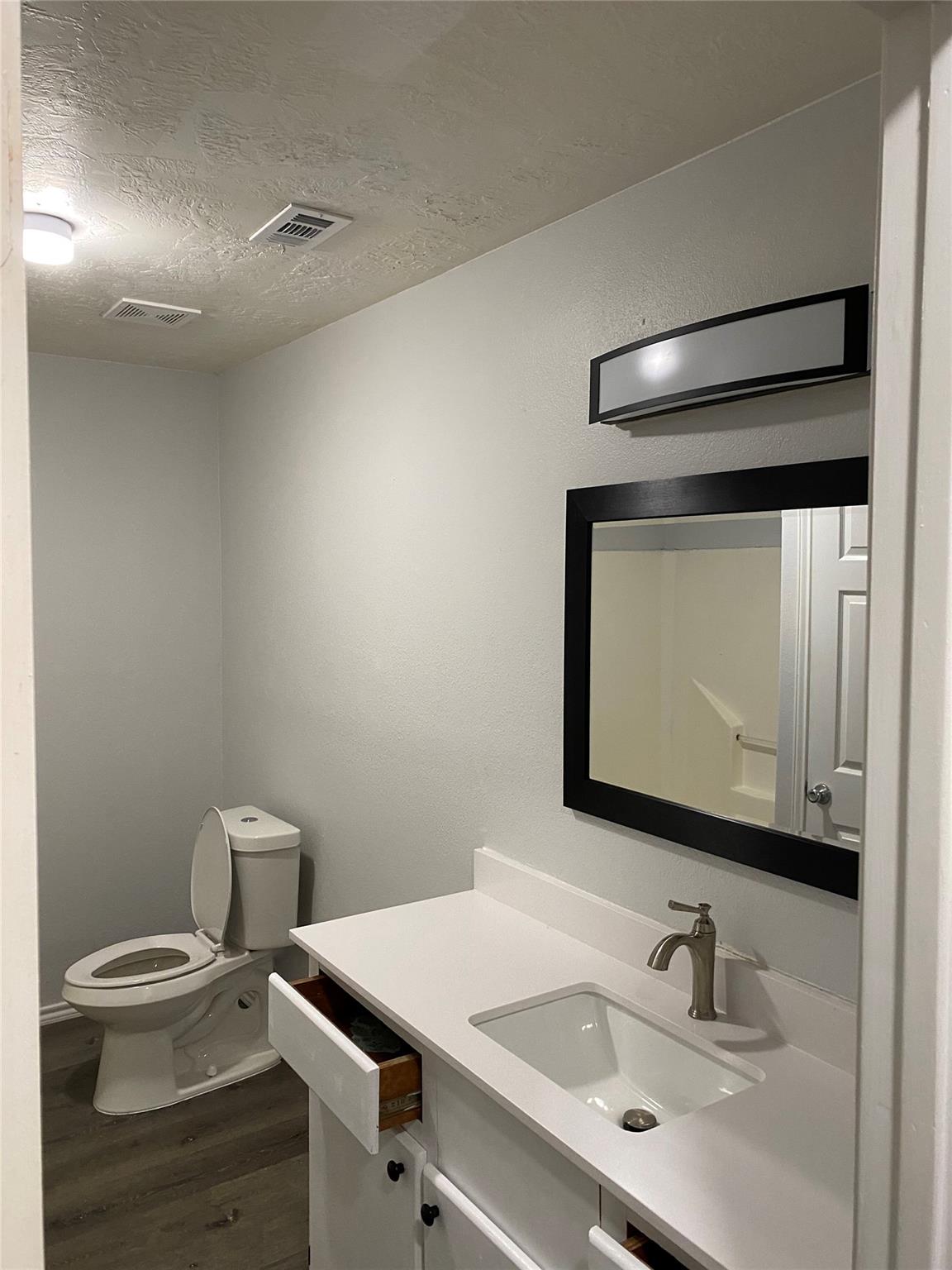 309 S Avenue C # A, Elgin, TX 78621