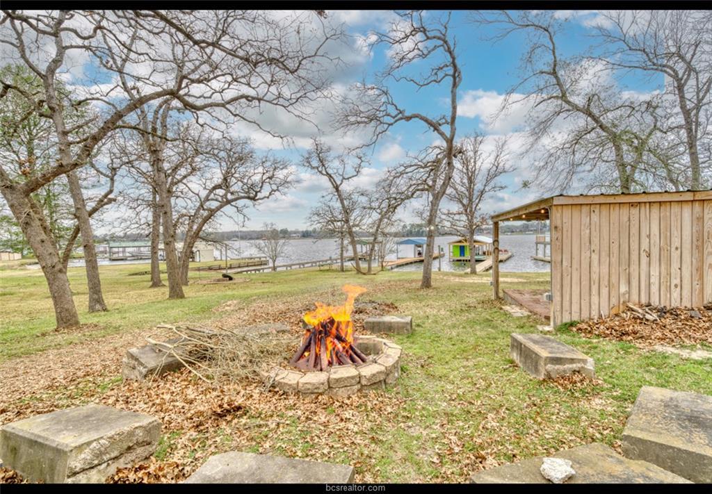 10967 Clyde Acord Rd, Franklin, TX 77856