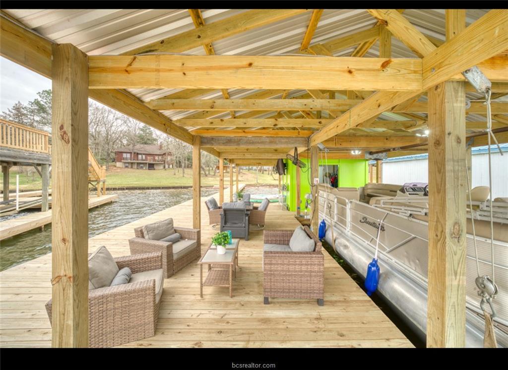 10967 Clyde Acord Rd, Franklin, TX 77856