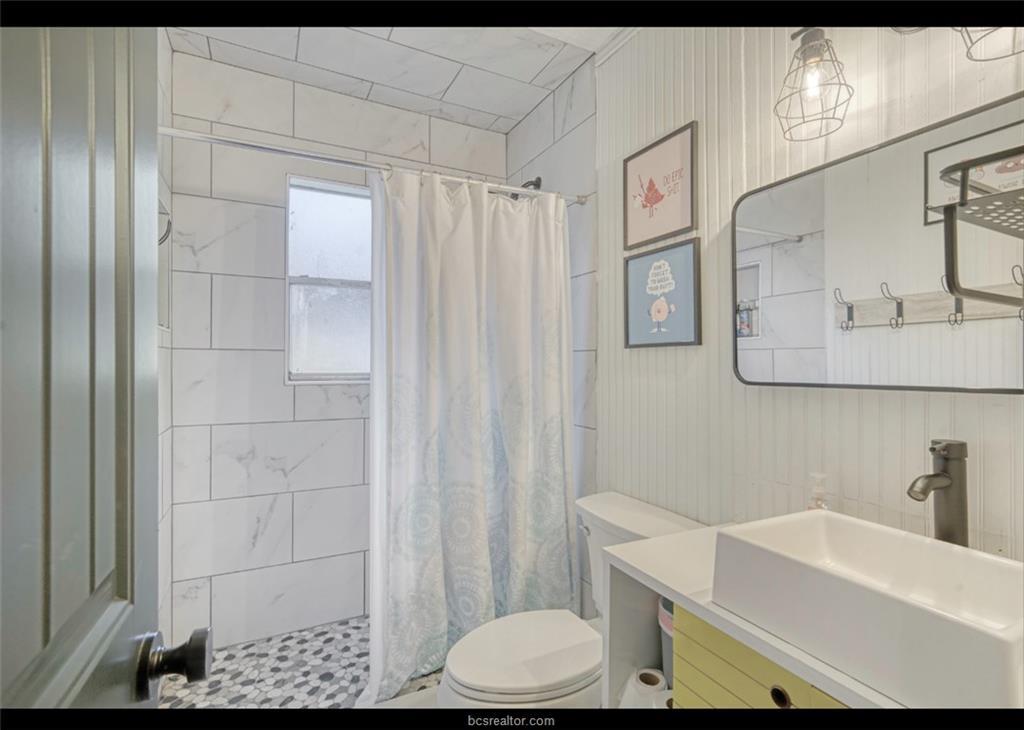 10967 Clyde Acord Rd, Franklin, TX 77856