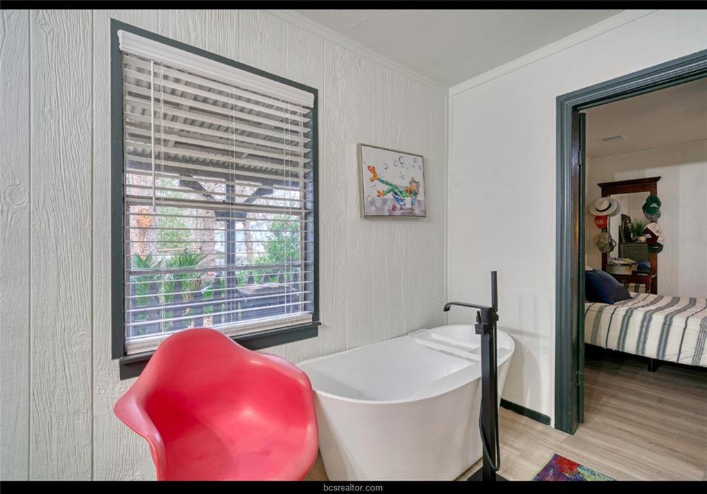 10967 Clyde Acord Rd, Franklin, TX 77856