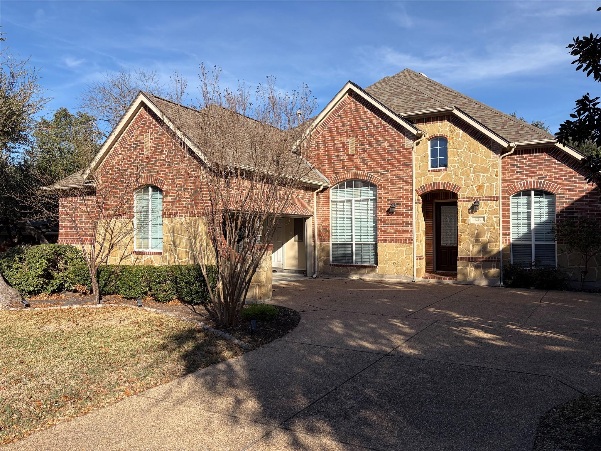1219 Pine Forest Cir, Round Rock, TX 78665
