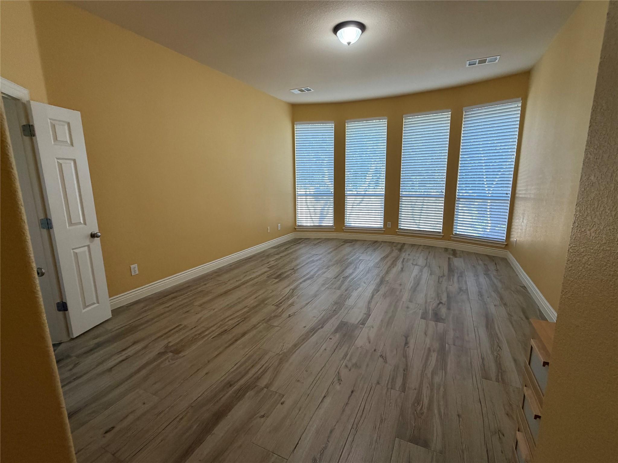 1219 Pine Forest Cir, Round Rock, TX 78665