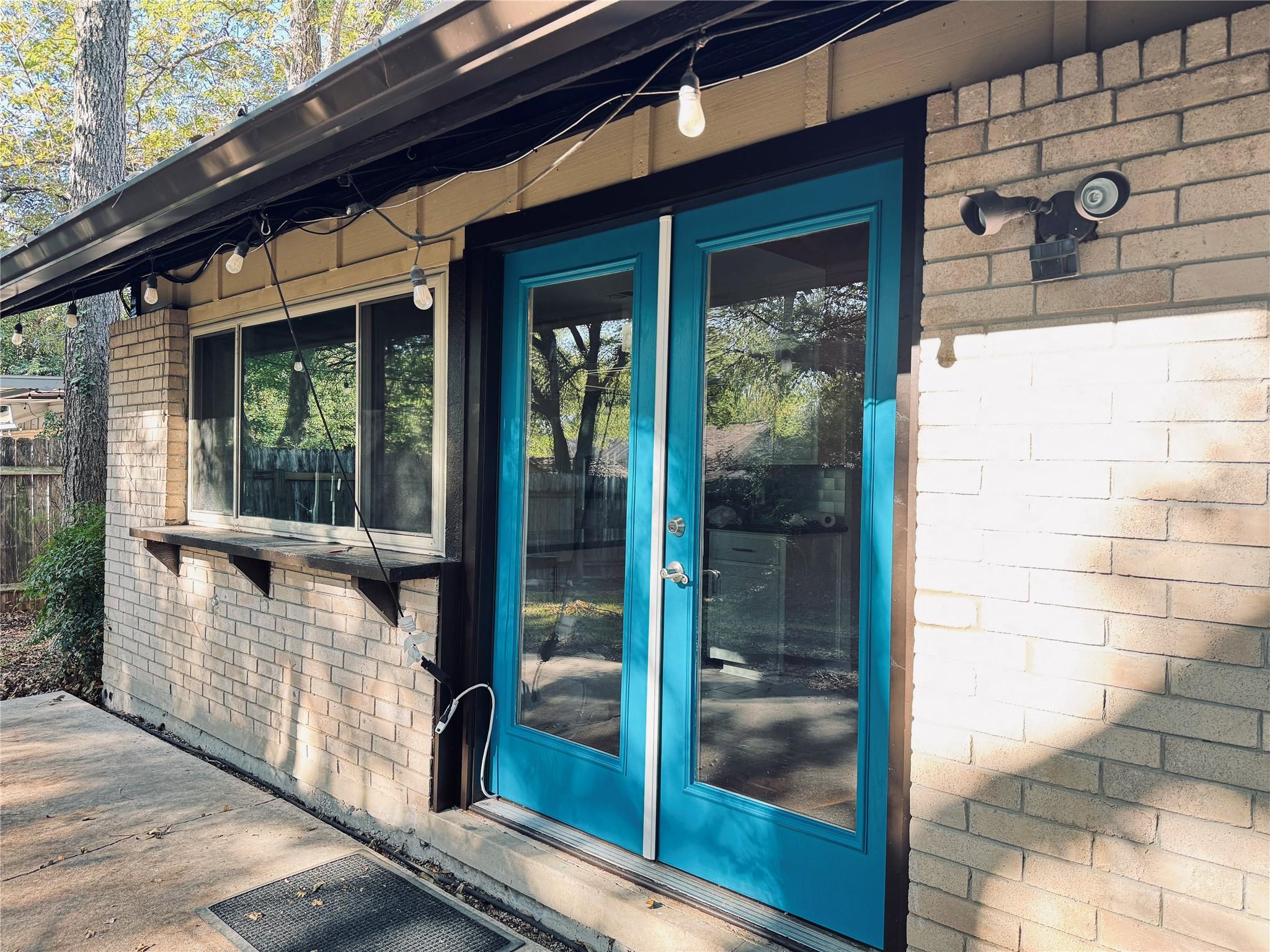 9215 Hunters Trce E, Austin, TX 78758