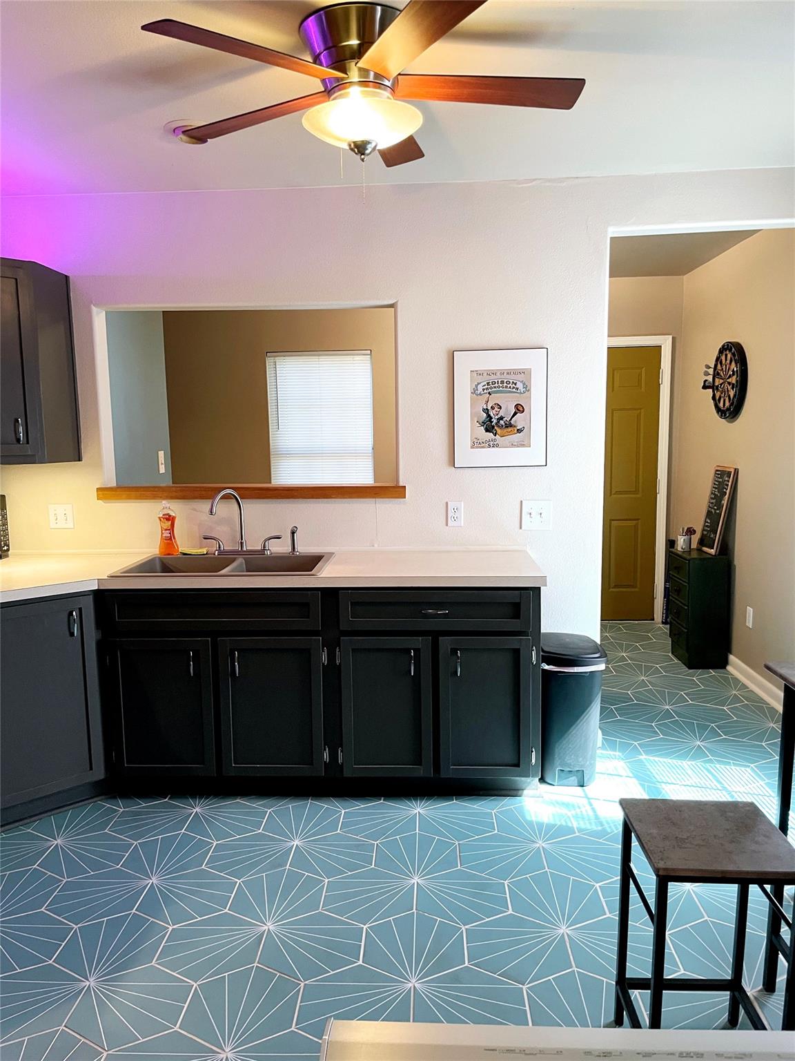 1131 Ebert Ave, Austin, TX 78721