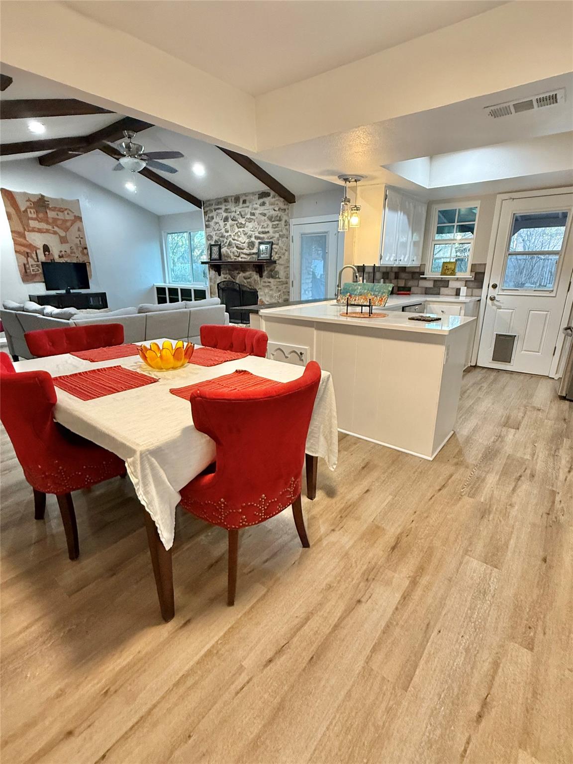 9511 Meadowheath Dr, Austin, TX 78729