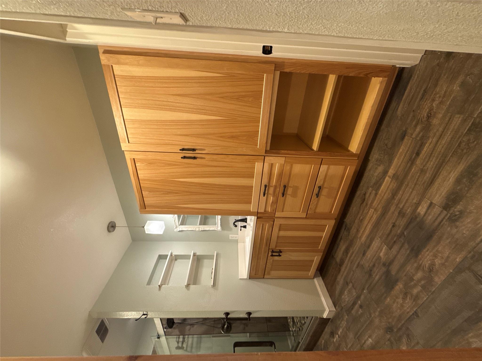 9511 Meadowheath Dr, Austin, TX 78729