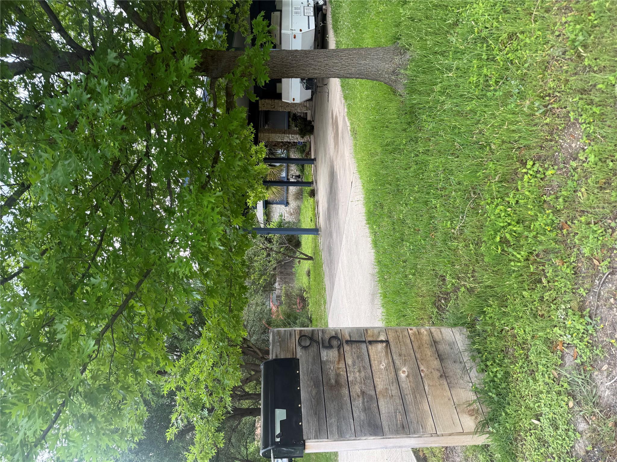 9511 Meadowheath Dr, Austin, TX 78729