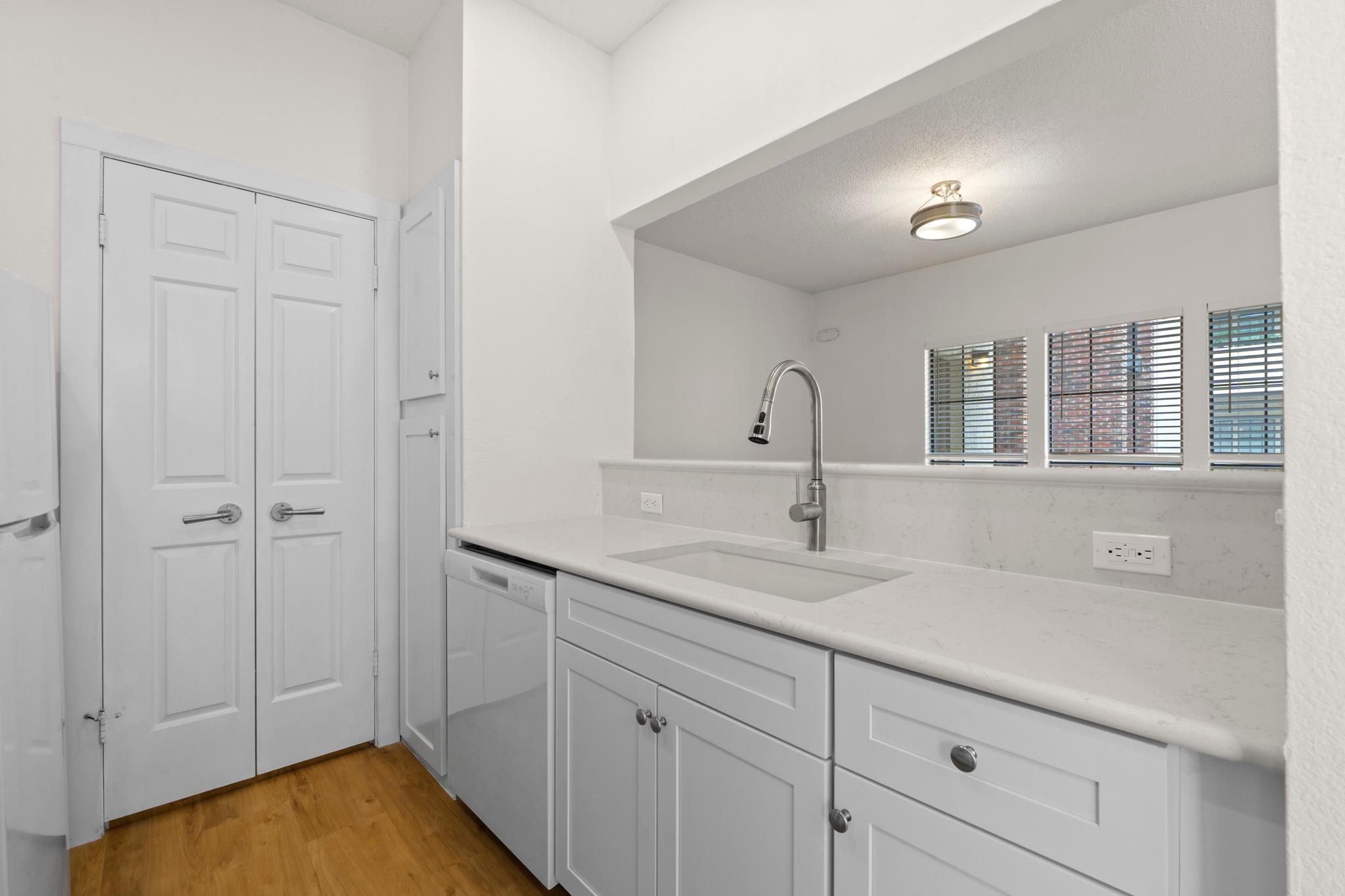 3001 Cedar St # A-214, Austin, TX 78705