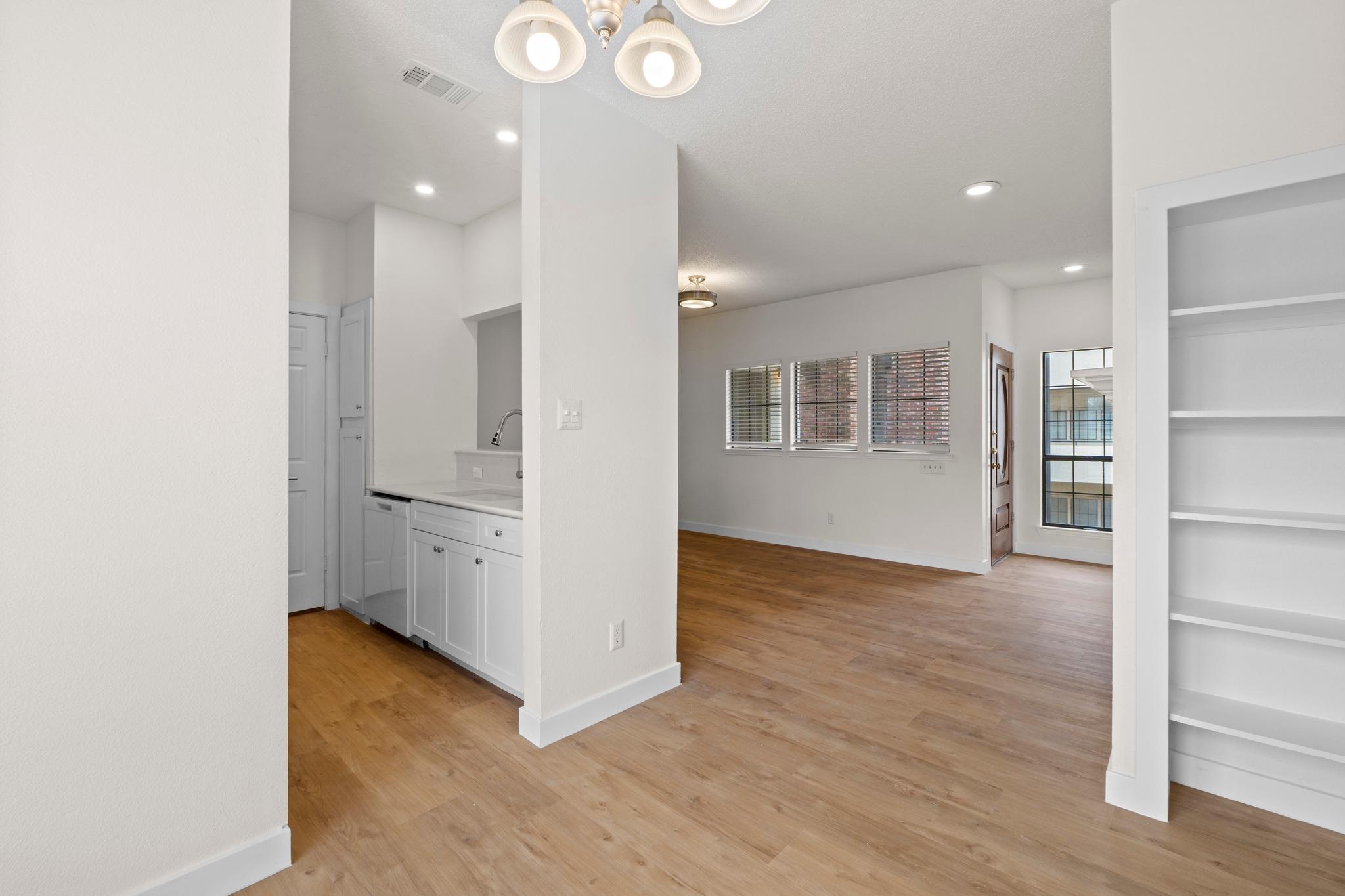 3001 Cedar St # A-214, Austin, TX 78705
