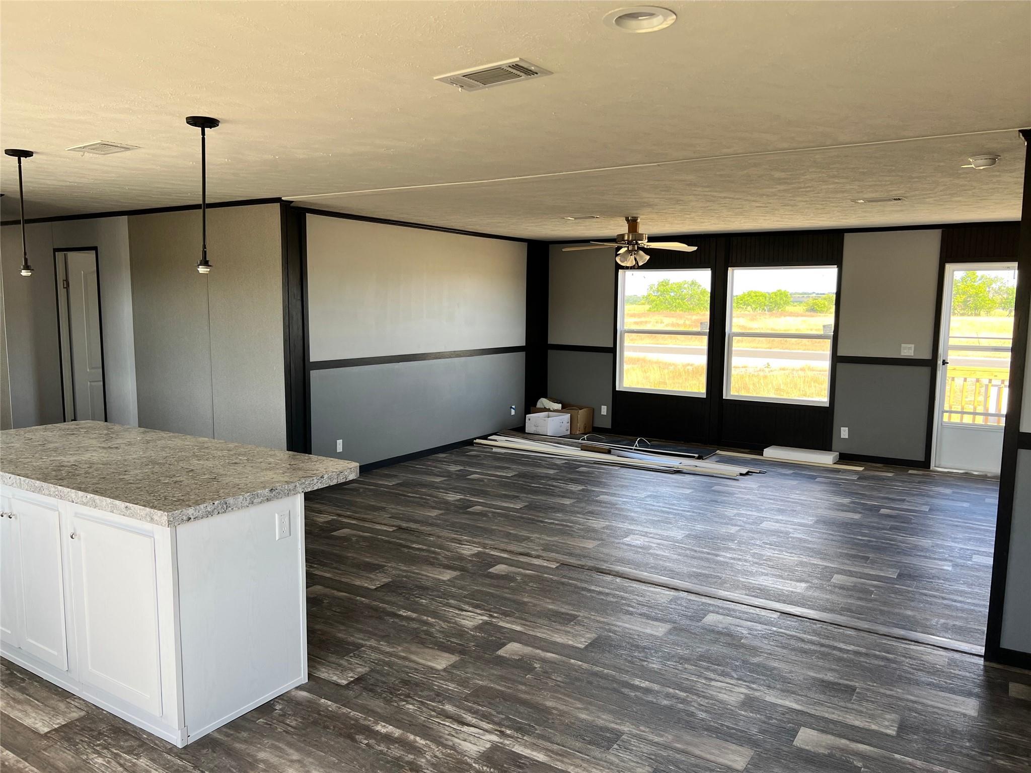 124 Galle Estates Circle Cir, Kingsbury, TX 78638