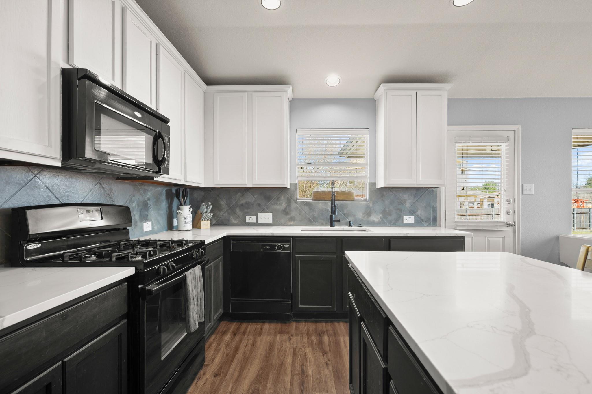 505 Aqua Bell Cv, Leander, TX 78641