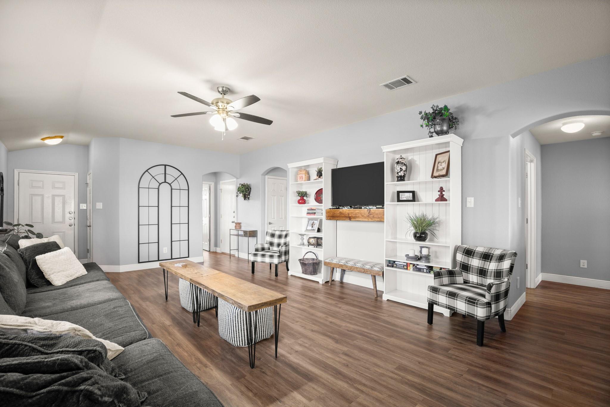 505 Aqua Bell Cv, Leander, TX 78641